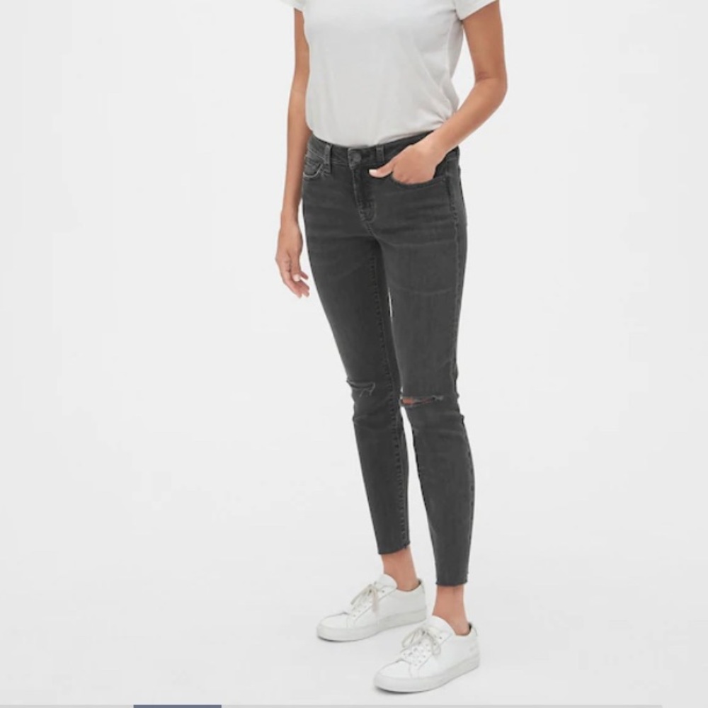 GAP True Skinny Ankle Jeans